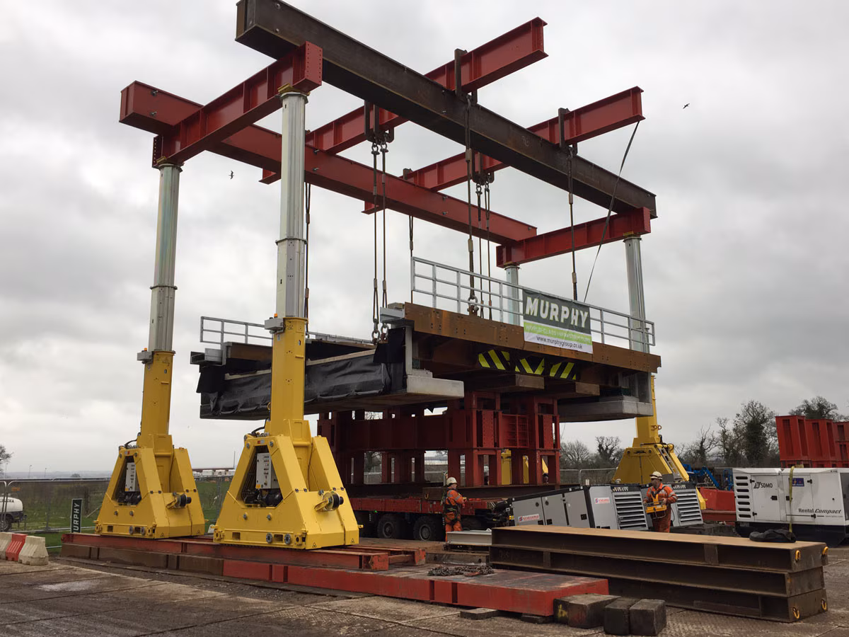 Replacing Rail Bridge Decks With a Hydraulic Gantry