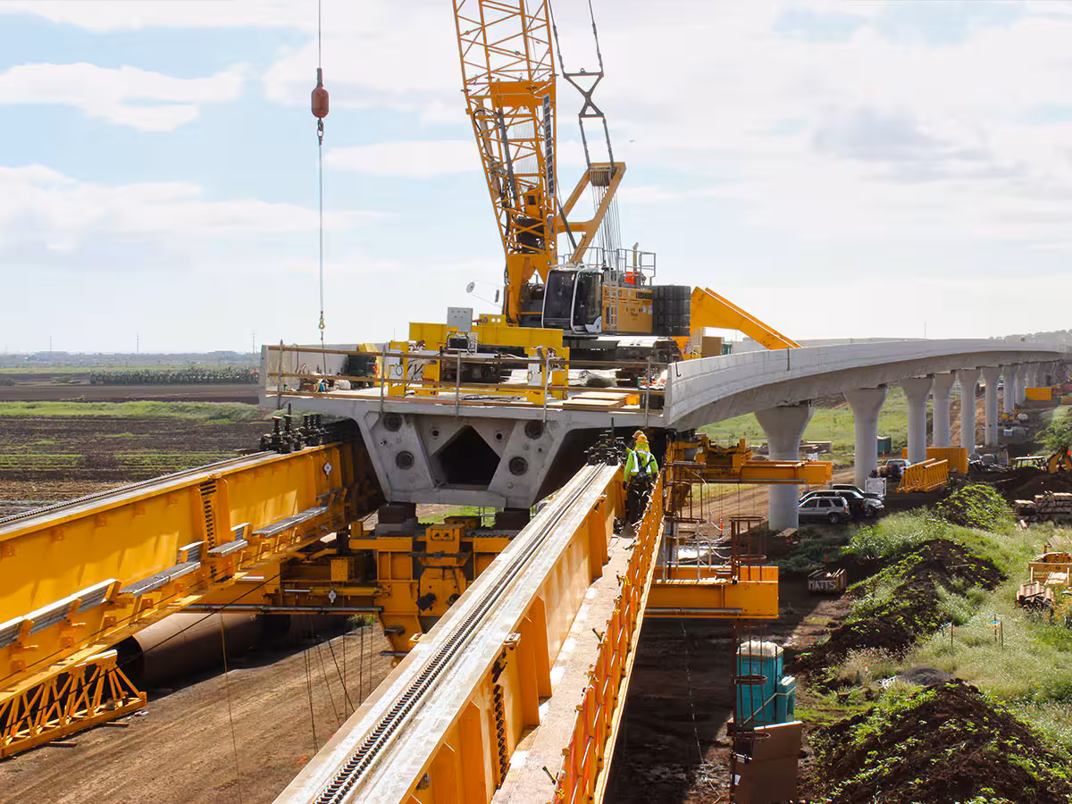 Hydraulic Jacking System Assists Construction of Honolulu Rail Transit System